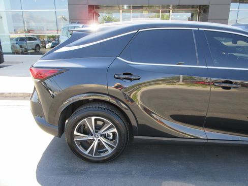 Used 2024 Lexus RX 350 Premium w/ Convenience Package AWD/4WD image 10