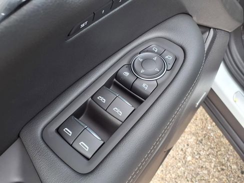 New 2025 Cadillac XT6 Premium Luxury w/ Technology Package image 12