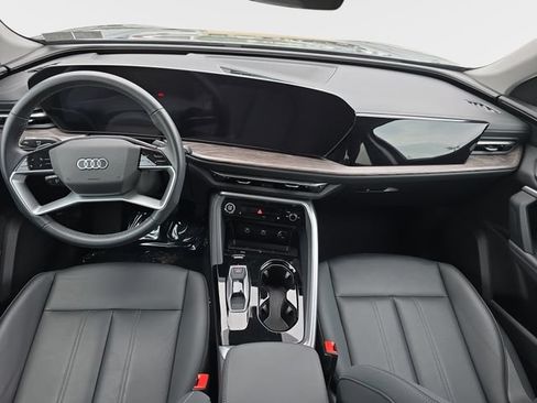 Used 2025 Audi Q5 Premium w/ Convenience Package AWD/4WD image 10
