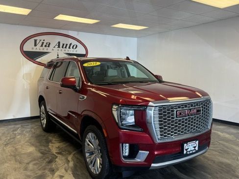 Used 2021 GMC Yukon Denali w/ Denali Ultimate Package AWD/4WD image 1