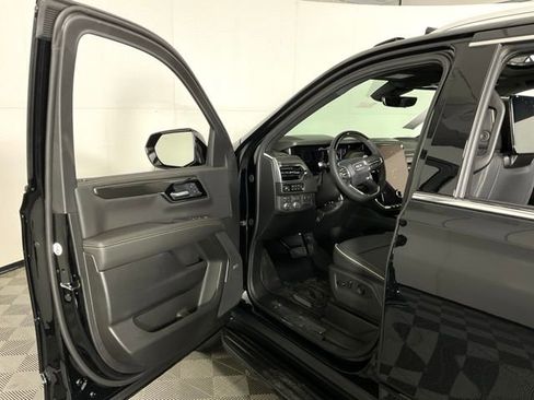 New 2026 GMC Yukon XL Elevation w/ Elevation Premium Package AWD/4WD image 29