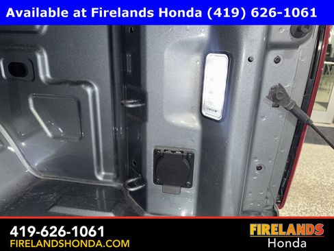 Used 2025 Chevrolet Silverado 1500 LT image 6