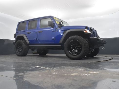 Used 2020 Jeep Wrangler Unlimited Sport image 25