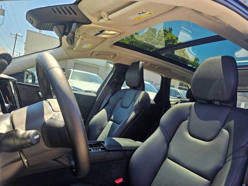 Certified 2025 Volvo XC60 T8 Plus w/ Protection Package Premier AWD/4WD image 23