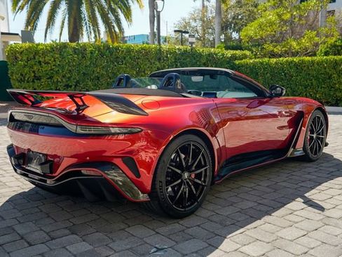 Used 2023 Aston Martin V12 Vantage Roadster image 27