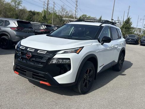 New 2026 Nissan Rogue SV AWD/4WD image 3