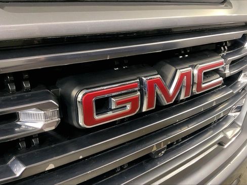 Used 2021 GMC Sierra 1500 AT4 w/ AT4 Value Package AWD/4WD image 28