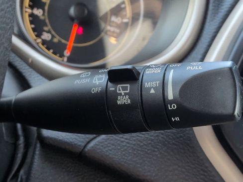 Used 2016 Jeep Cherokee Limited image 28