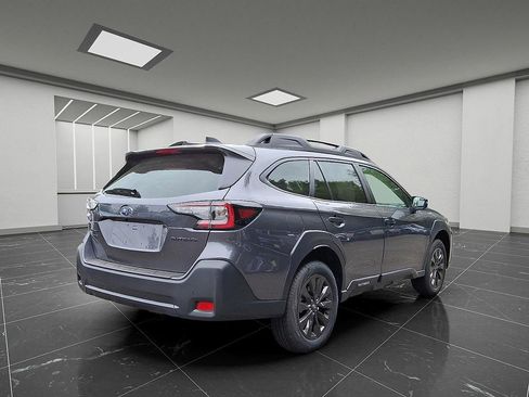 Used 2025 Subaru Outback Onyx Edition AWD/4WD image 5