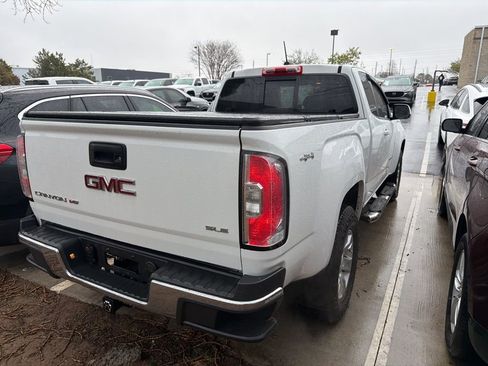 Used 2018 GMC Canyon SLE w/ SLE Convenience Package image 3