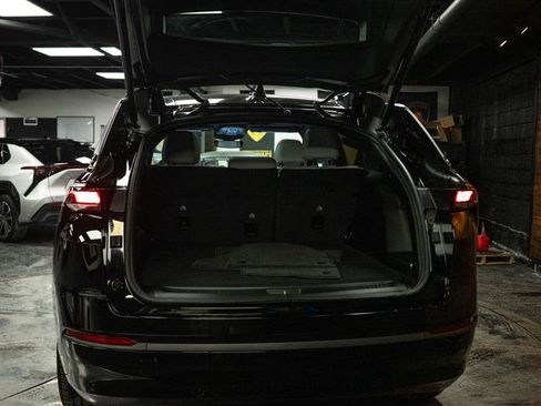 Used 2025 Jeep Wagoneer S Limited image 7