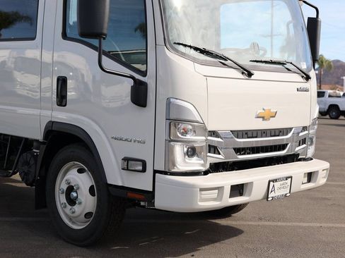 New 2024 Chevrolet Low Cab Forward RWD image 7