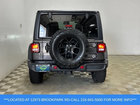 Used 2024 Jeep Wrangler Unlimited Sport AWD/4WD image 5