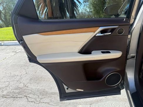 Used 2017 Lexus RX 350 FWD w/ Premium Package image 11