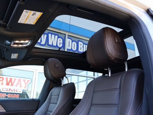 Used 2022 Mercedes-Benz GLS 450 4MATIC image 24