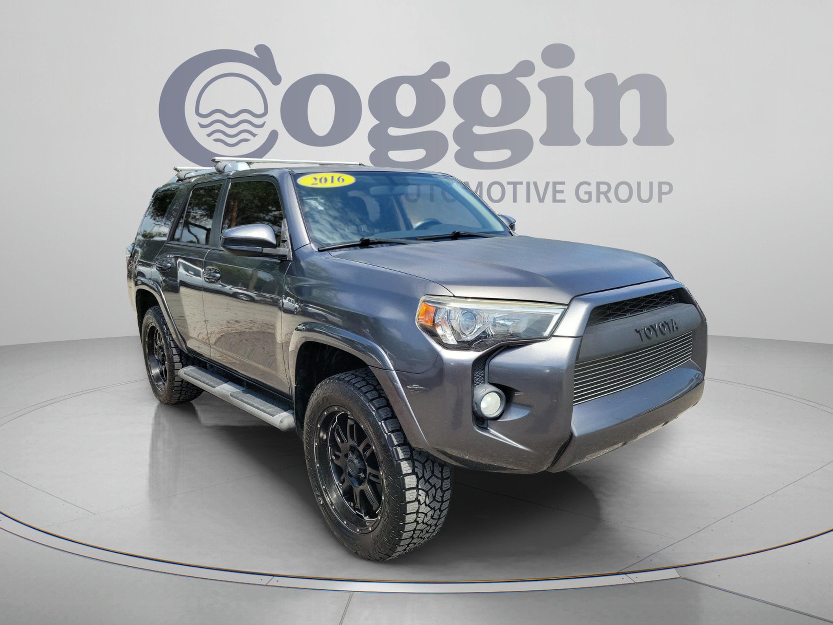 Used 2016 Toyota 4Runner SR5 RWD image 4