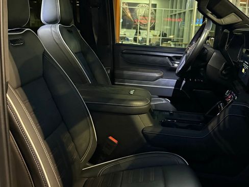 Used 2024 GMC Sierra 2500 AT4X image 16