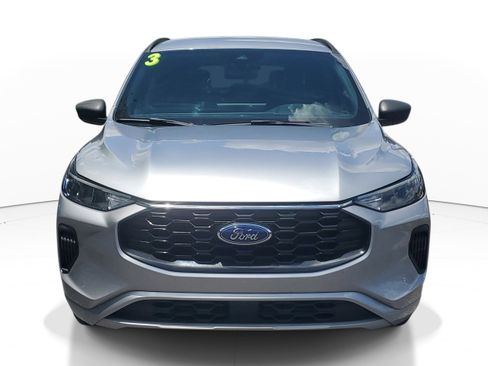 Used 2023 Ford Escape ST-Line w/ Tech Pack #1 FWD image 2