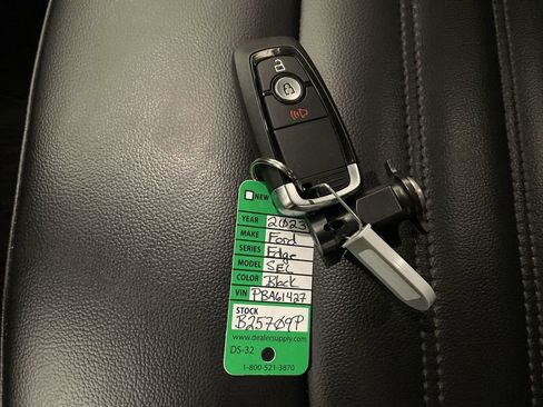 Used 2023 Ford Edge SEL image 28