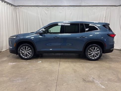 Used 2025 Buick Enclave Preferred image 7