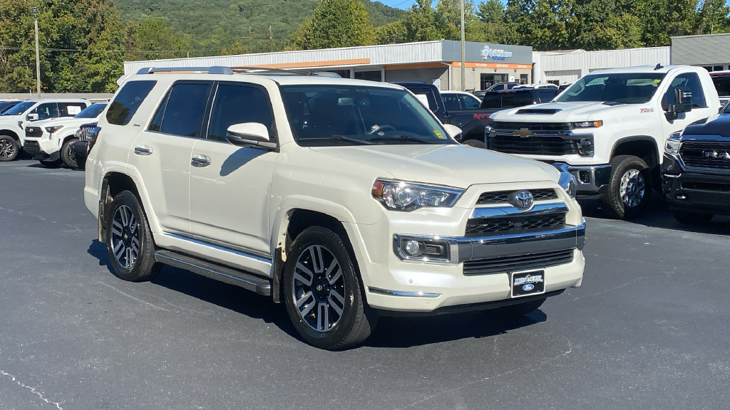 Used 2019 Toyota 4Runner Limited AWD/4WD image 3