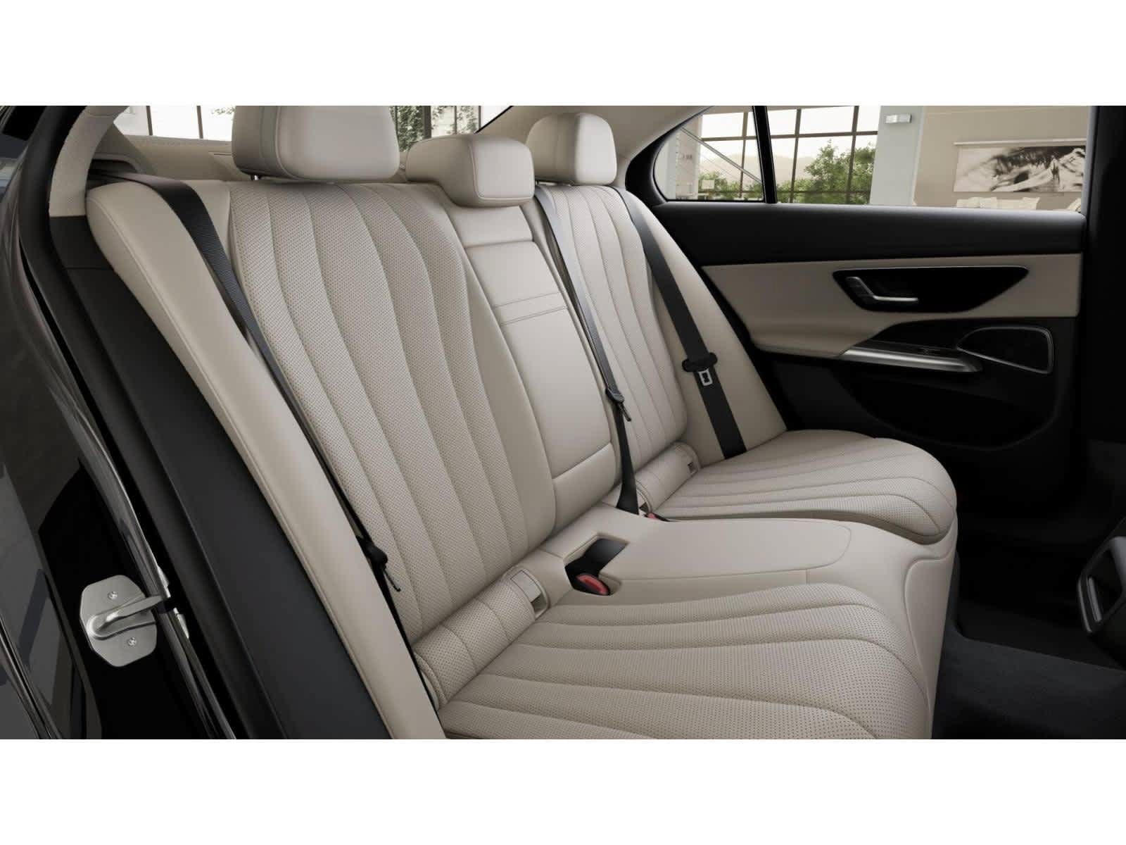 New 2027 Mercedes-Benz E 350 4MATIC Sedan image 4
