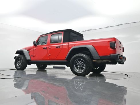 Used 2024 Jeep Gladiator Mojave AWD/4WD image 27