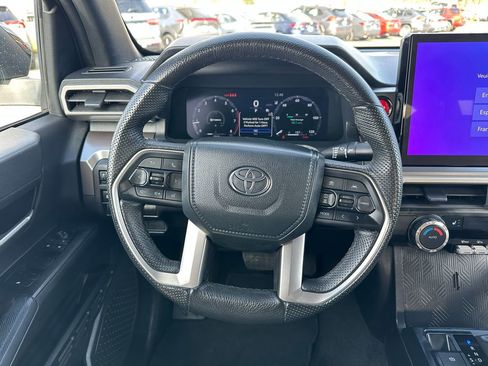 Used 2024 Toyota Tacoma TRD Off-Road image 19