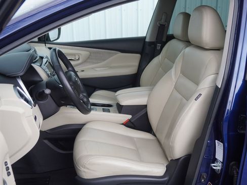 Used 2020 Nissan Murano SL w/ Moonroof Package image 11