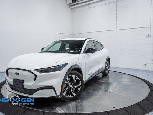 Used 2024 Ford Mustang Mach-E Premium image 3