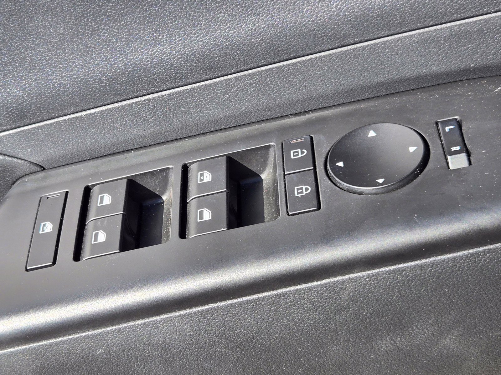 Certified 2026 Hyundai Kona SE AWD/4WD image 16