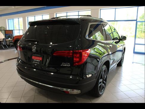Used 2016 Honda Pilot Elite image 5
