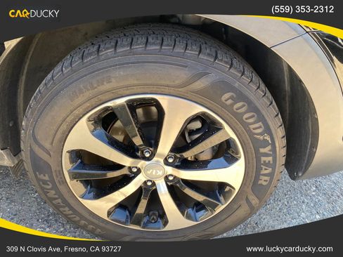 Used 2016 Kia Sorento EX image 31