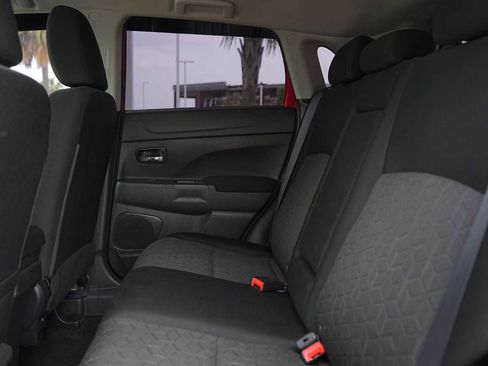 Used 2021 Mitsubishi Outlander Sport ES FWD image 14