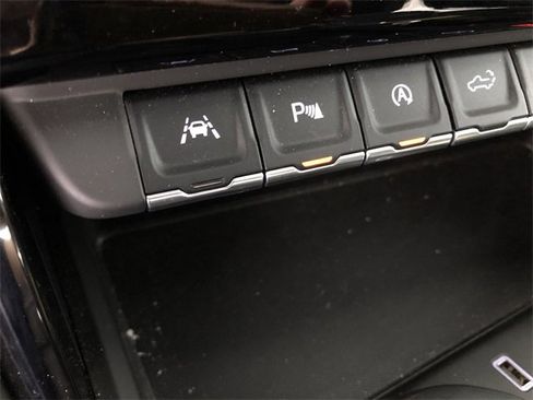 Certified 2023 GMC Sierra 1500 AT4X image 34