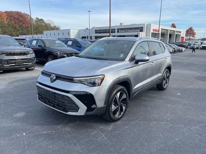 Used 2025 Volkswagen Taos SE