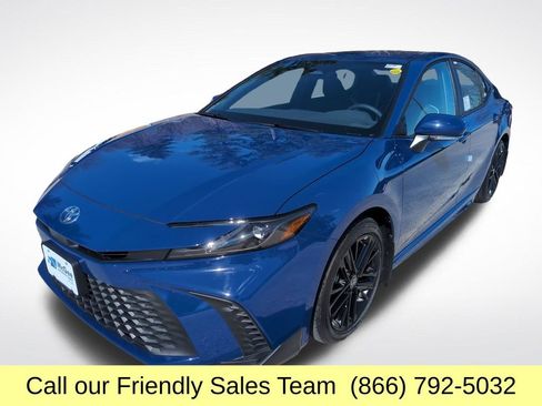 New 2026 Toyota Camry SE w/ Convenience Package FWD image 1