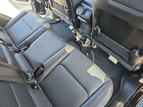 New 2025 Jeep Gladiator Willys image 11