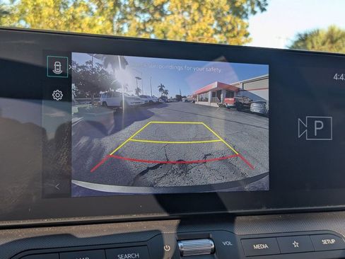 Used 2025 Kia K4 LXS image 18