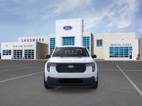 New 2025 Ford Maverick XL image 30