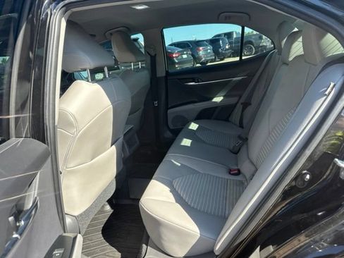 Used 2020 Toyota Camry SE w/ Cold Weather Package AWD/4WD image 15