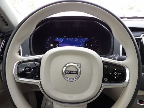 Used 2023 Volvo XC90 B6 Ultimate w/ Protection Package AWD/4WD image 17