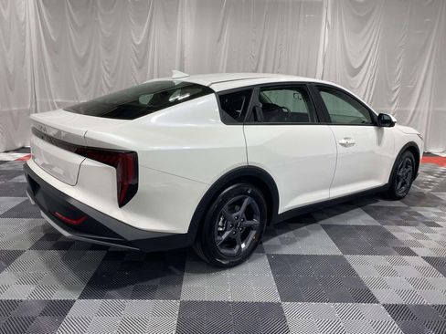 New 2026 Kia K4 FWD image 4