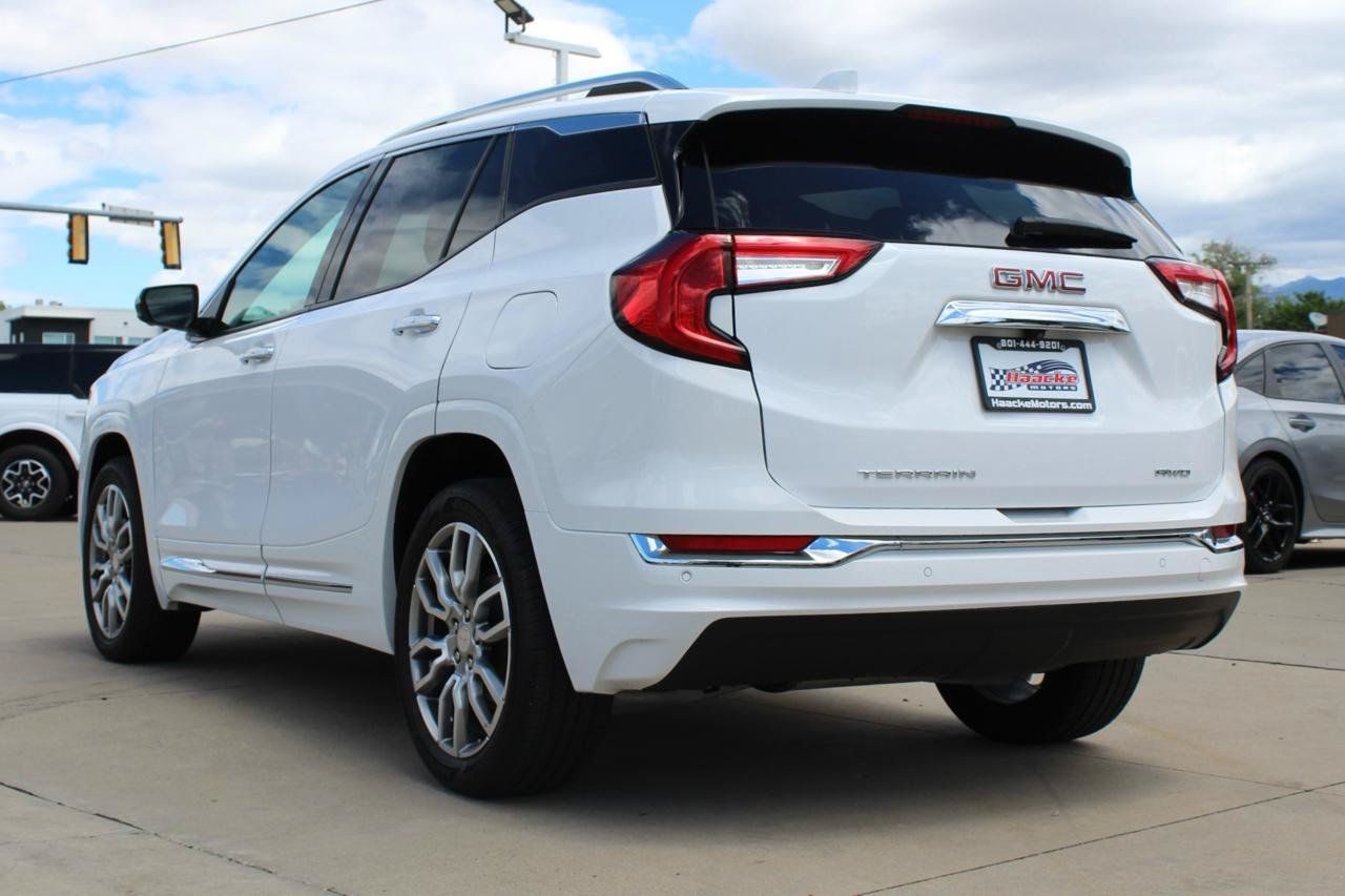 Used 2024 GMC Terrain Denali w/ Denali Premium Package AWD/4WD image 83