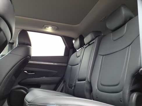 Certified 2023 Hyundai Tucson Limited w/ Cargo Package image 14