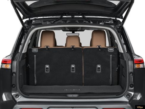 New 2026 Nissan Pathfinder Platinum AWD/4WD image 9