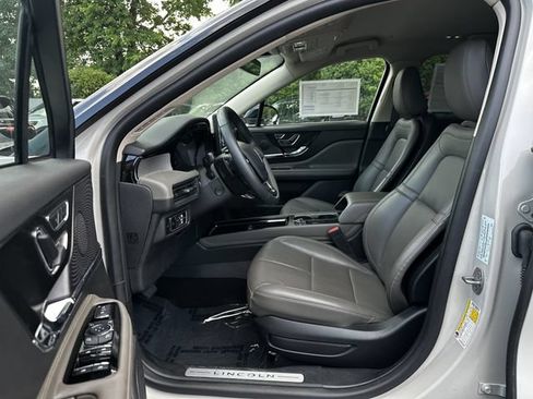 Certified 2024 Lincoln Corsair AWD w/ Equipment Group 101A image 19