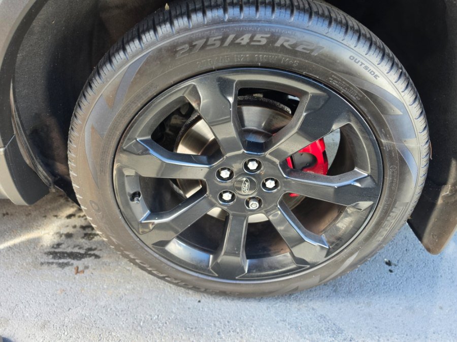 Used 2023 Ford Explorer ST AWD/4WD image 10