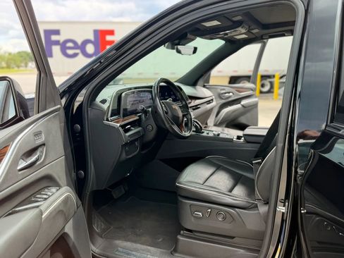 Used 2021 Cadillac Escalade ESV Premium Luxury RWD image 17
