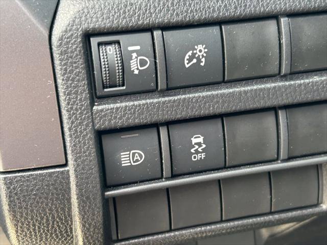 Certified 2026 Toyota Tacoma SR5 AWD/4WD image 25